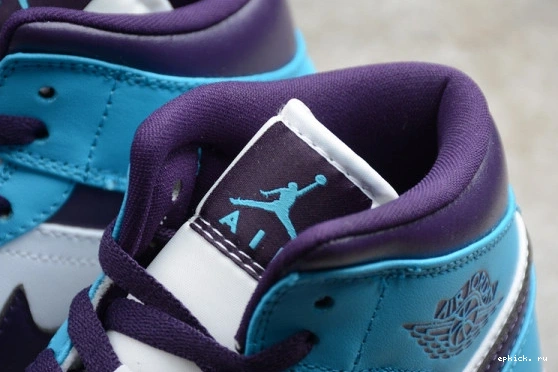 Rep EP Mid 1 554724-415 554724-415  Hornets Jordan 0417